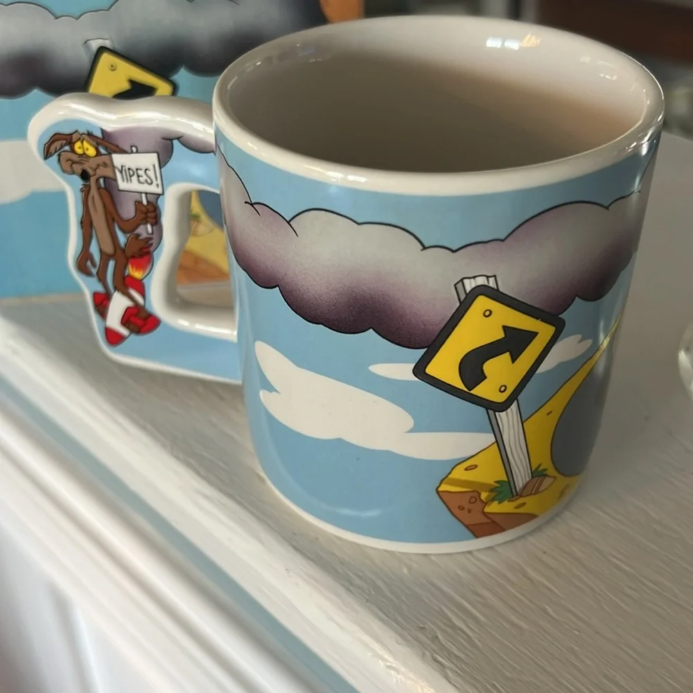 Looney tunes vintage mug. 1988 Wile E Coyote new with box. - Picture 4 of 5